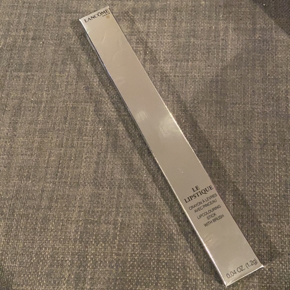 Lancôme Le Lipstique in Scarlette - Picture 3 of 3